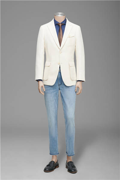 Unstructured casual blazer with original design pockets Product Zhejiang Pasteur Garment co. LTD